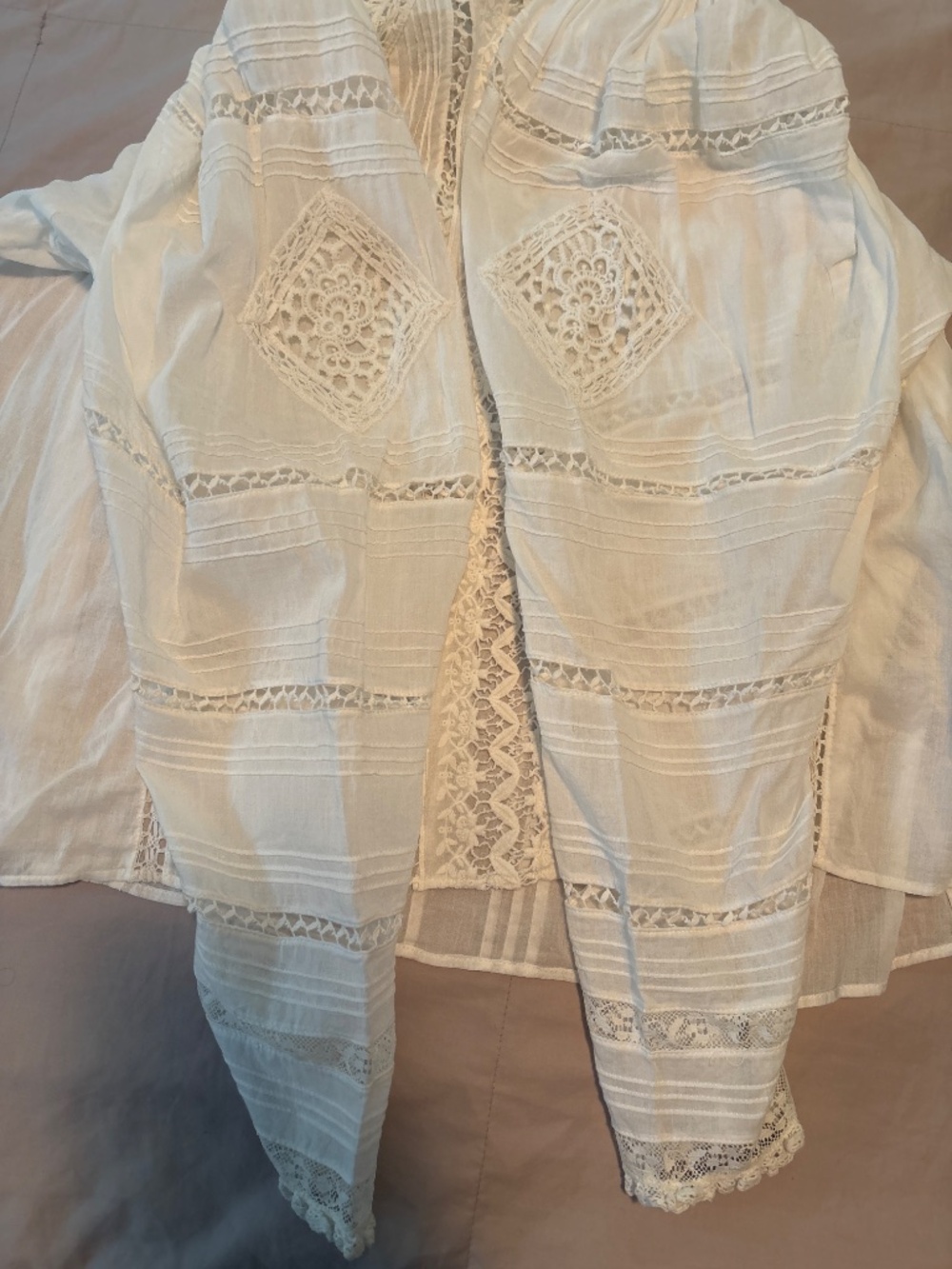 Doen Lace Top - Picture 9 of 17